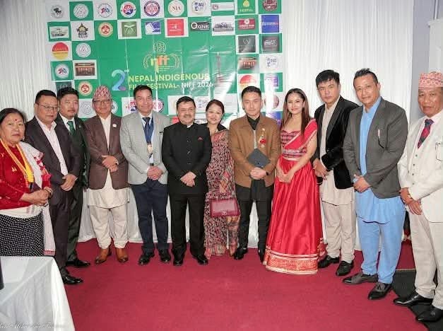 ईन्दिरा धिमेमैंबाट बेलायतमा जिते सुरेन्द्र तुलाधर र राेजिना सुवाललाई अवार्ड